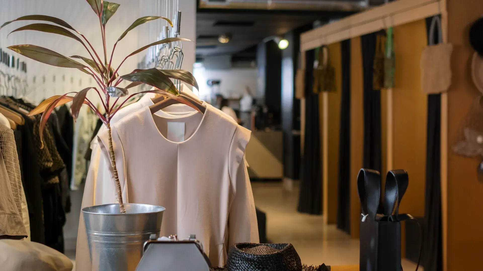 Fashion showroom ERP Variant solution